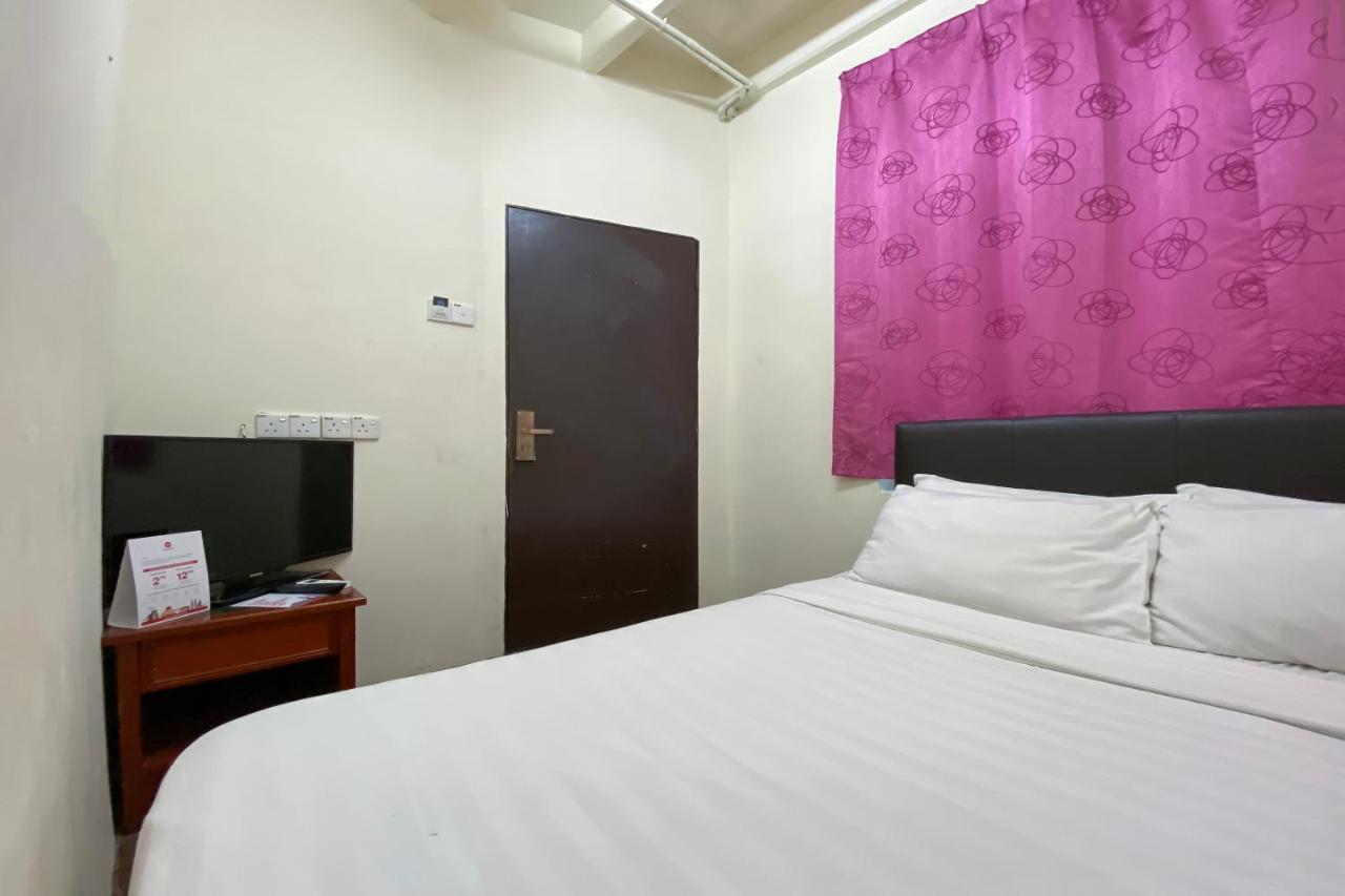 Spot On 89673 Good Friend Hotel Джорджтаун Экстерьер фото
